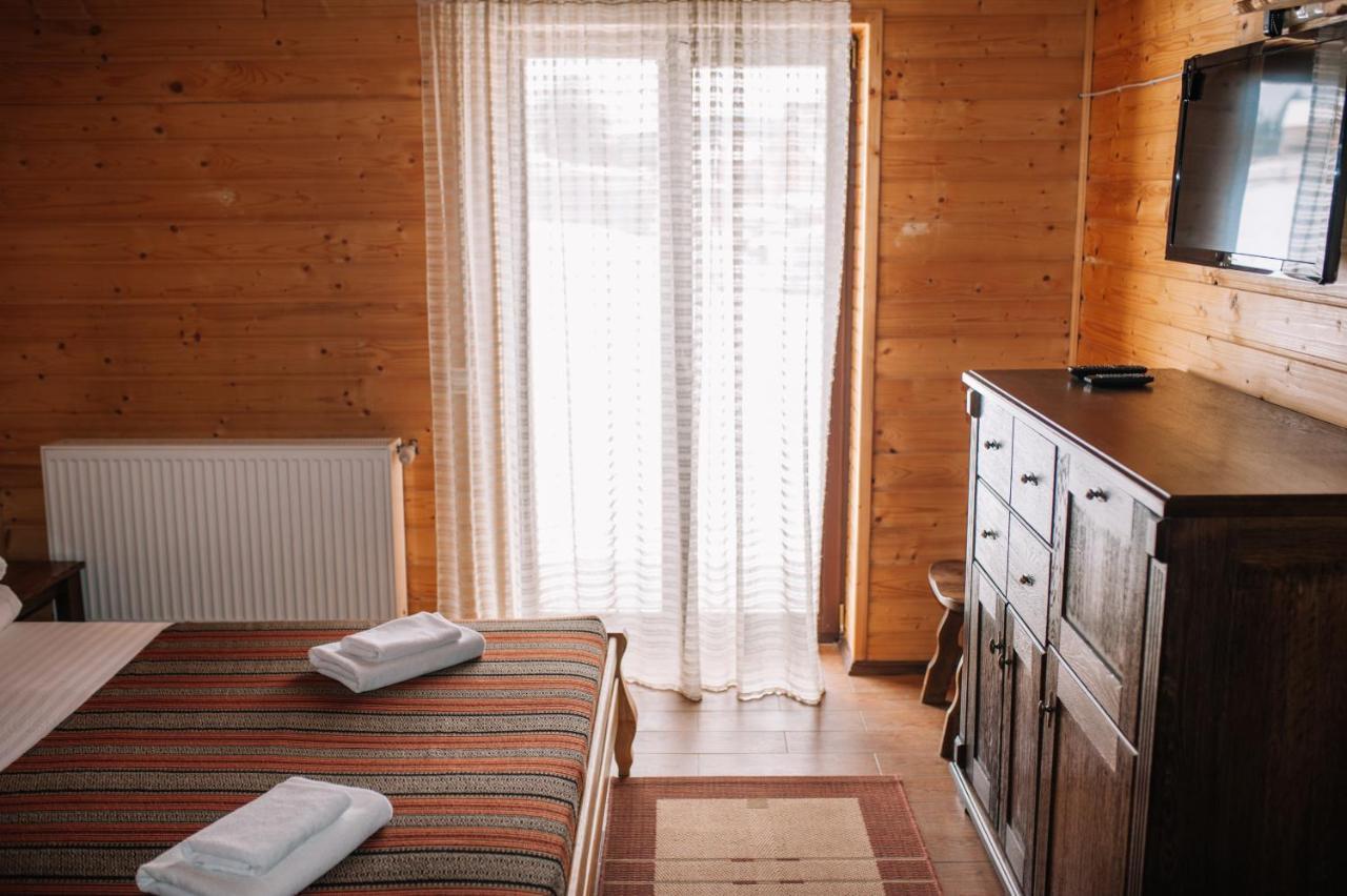 Гук Ресторанно-Готельний Комплекс Bukovel Extérieur photo